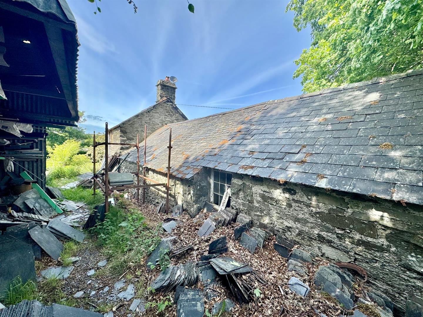 PHOTO-2025-12-08-16-42-39 (21).jpg